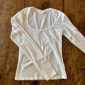 H&M White Fitted Scoop Neck Long Sleeve
